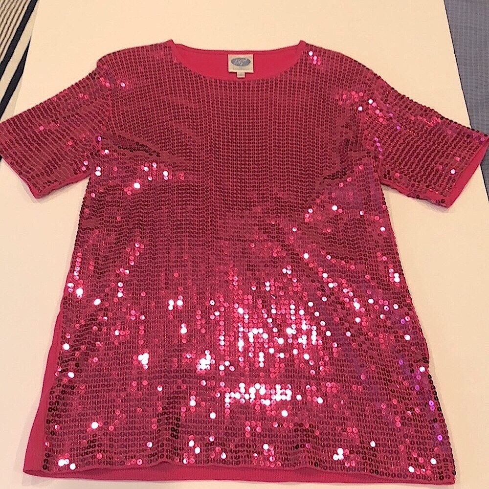 DG2 Diane Gilman Hot PInk Short Sleeve Sequined Top - Medium -Pristine Condition